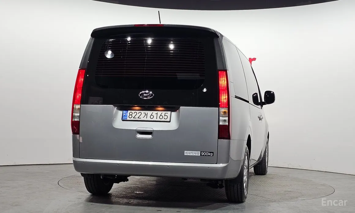 Фото 4 - Hyundai Staria