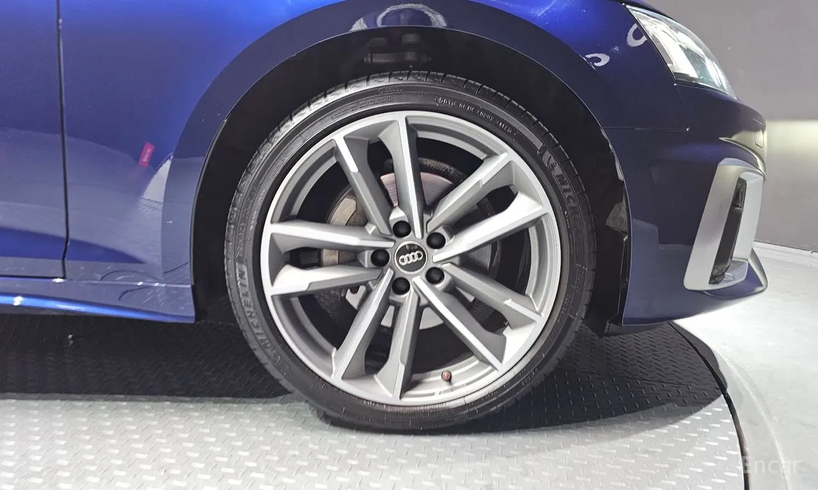 Фото 5 - Audi A5