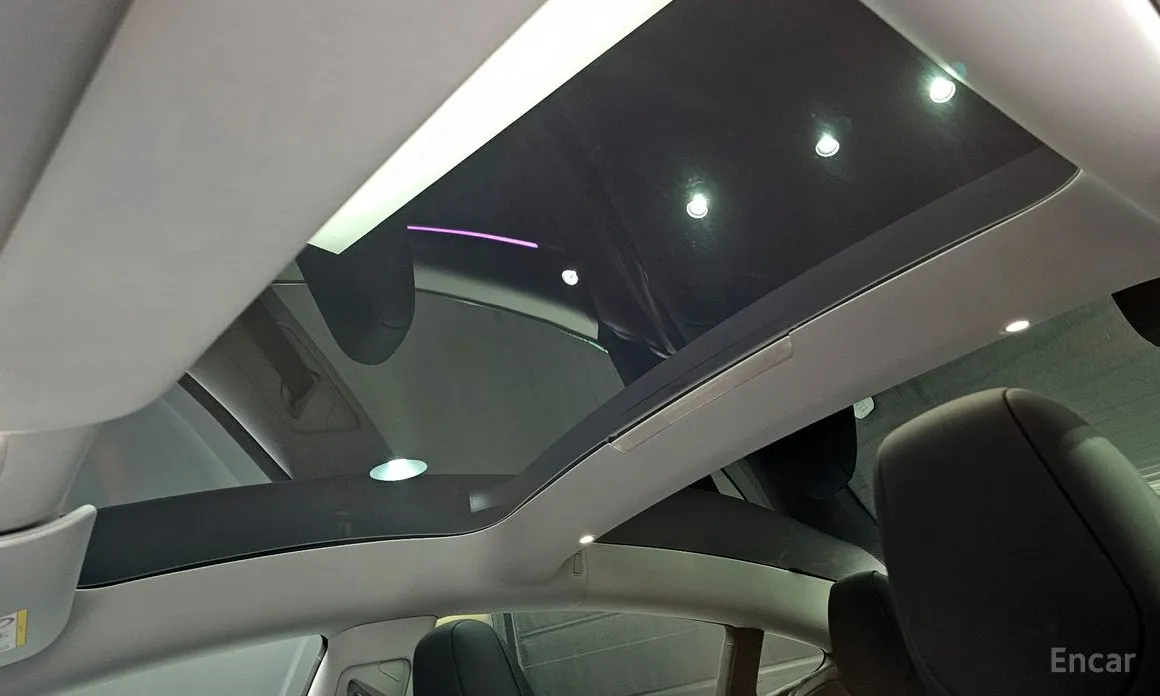 Фото 18 - Tesla Model 3