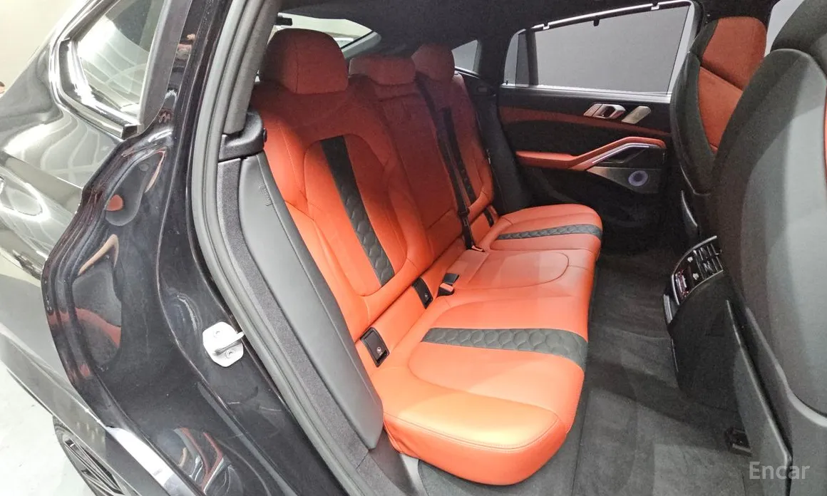 Фото 13 - BMW X6 M