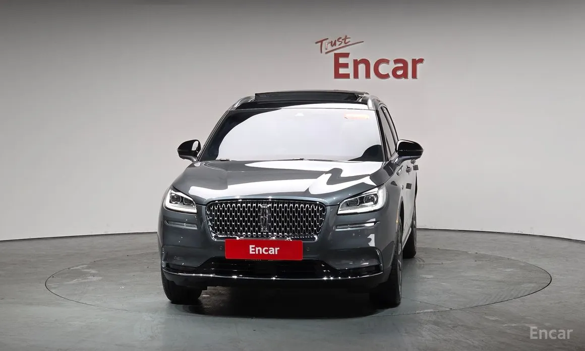 Фото 3 - Lincoln Corsair