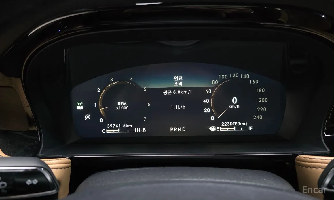 Фото 8 - Lincoln Corsair