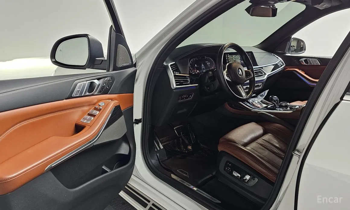 Фото 11 - BMW X7