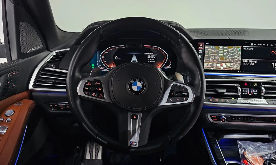 Фото 13 - BMW X7