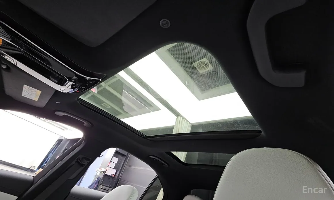 Фото 18 - Mercedes-Benz C-Class