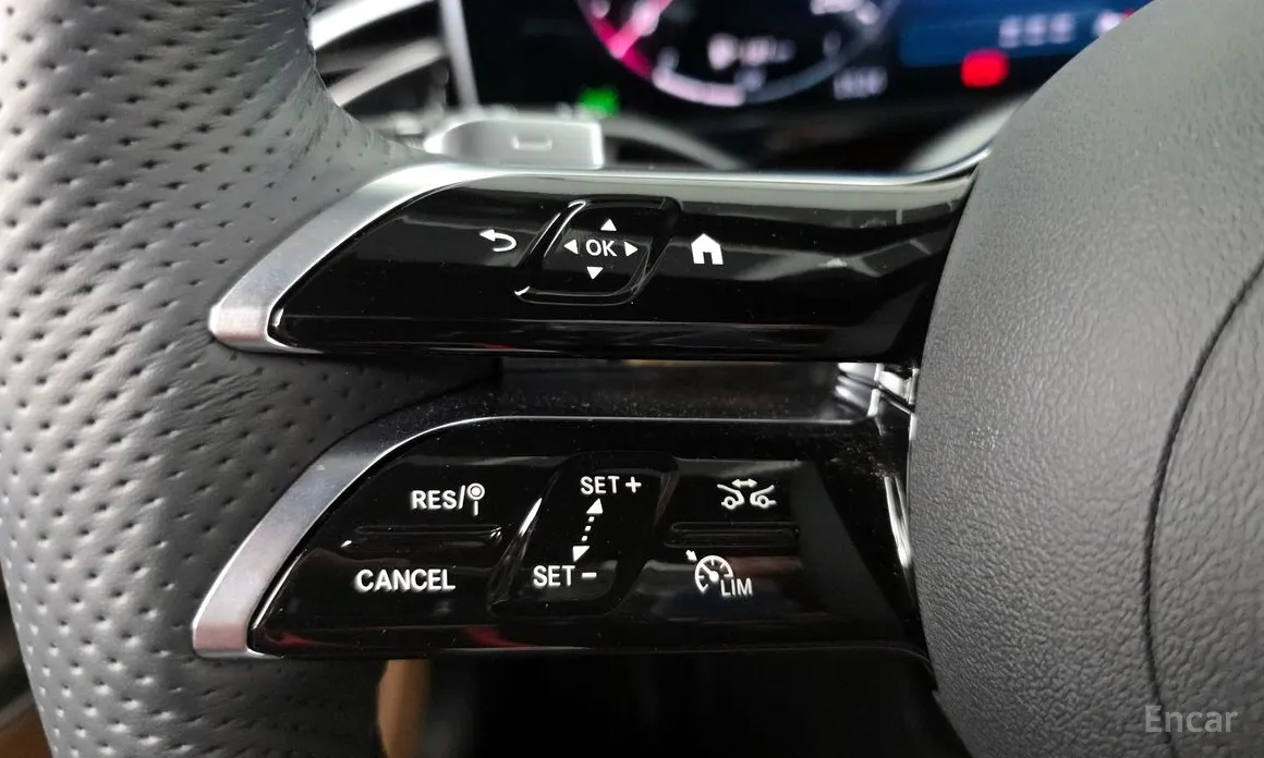 Фото 17 - Mercedes-Benz E-Class