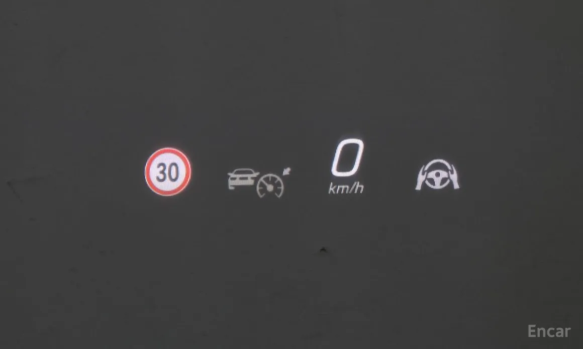 Фото 18 - Mercedes-Benz E-Class