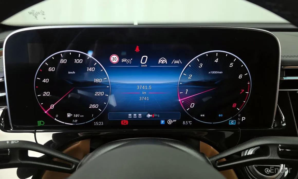 Фото 8 - Mercedes-Benz E-Class