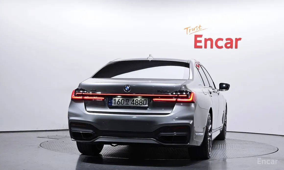 Фото 4 - BMW 7 Series