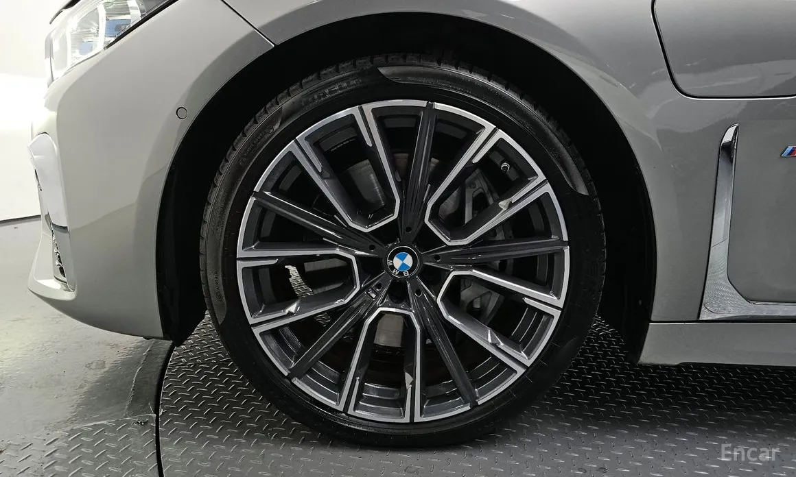 Фото 5 - BMW 7 Series