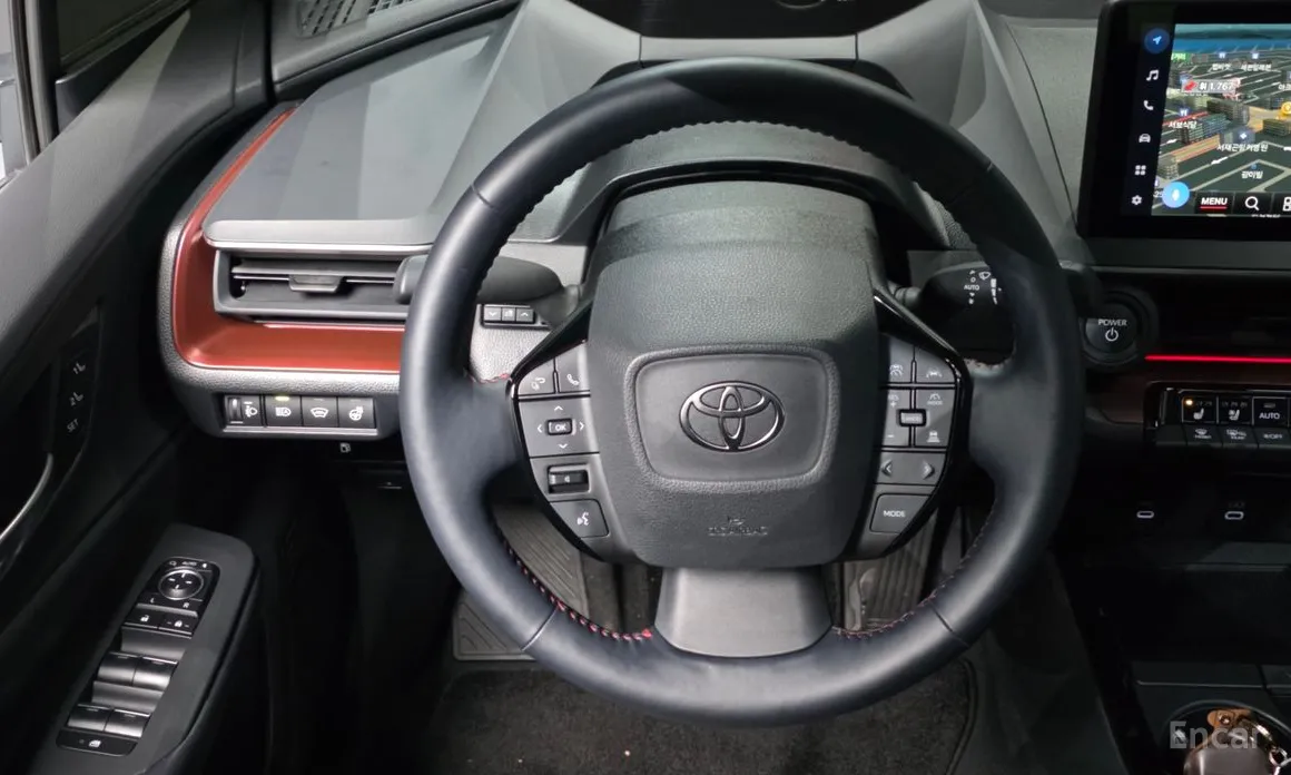 Фото 13 - Toyota Prius