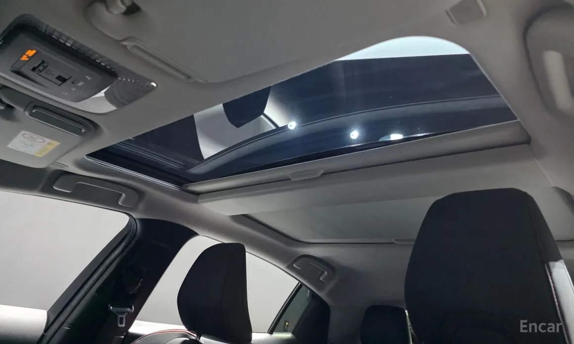 Фото 19 - Toyota Prius