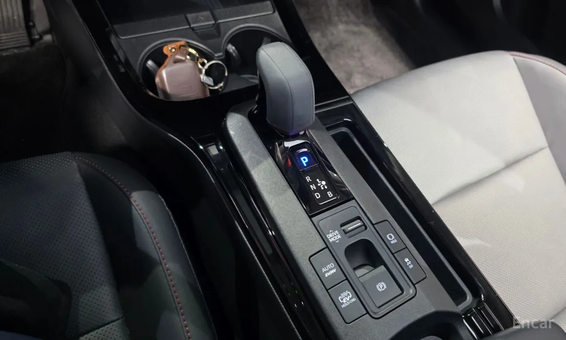 Фото 9 - Toyota Prius