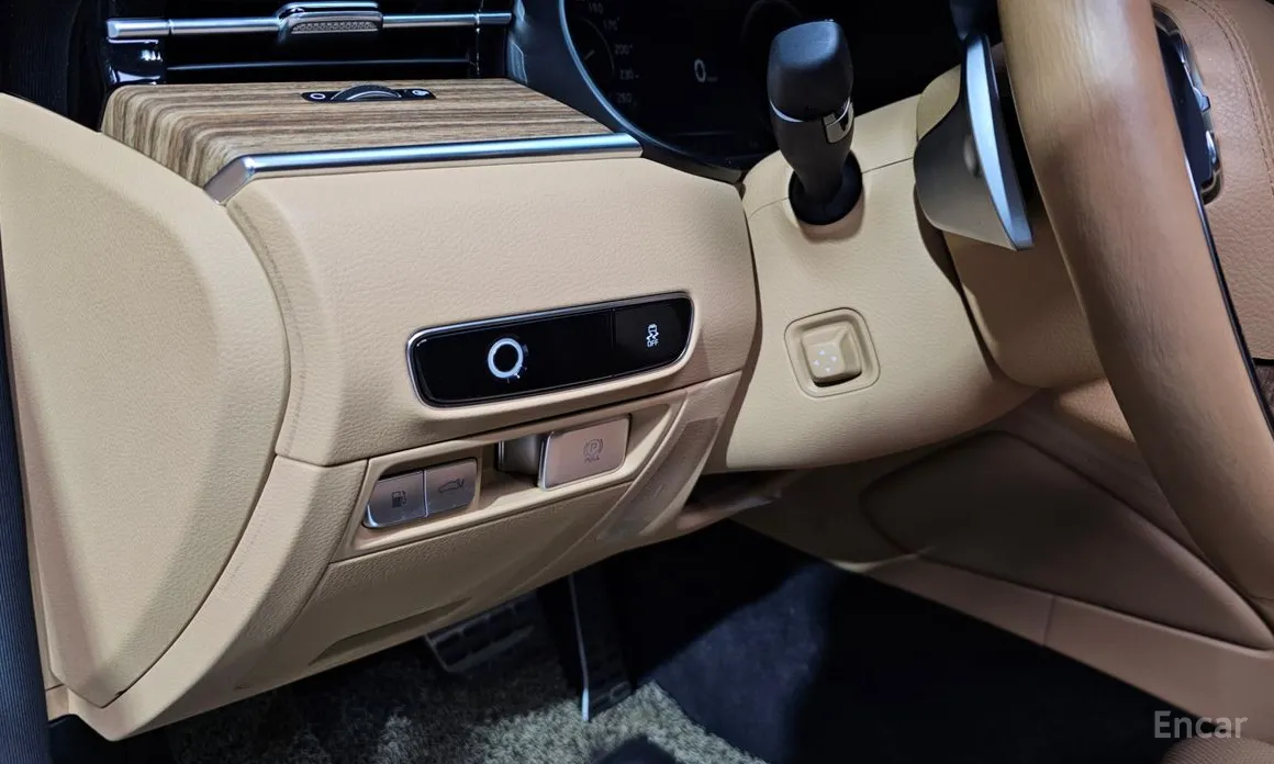 Фото 17 - Kia K9