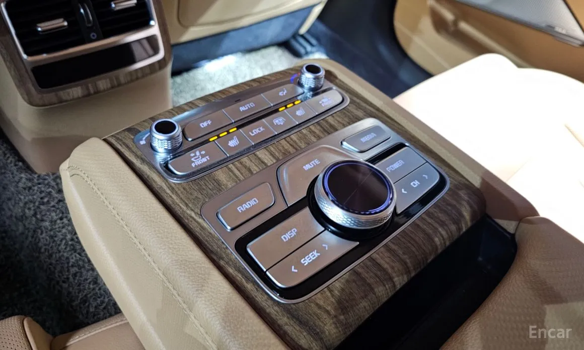 Фото 19 - Kia K9