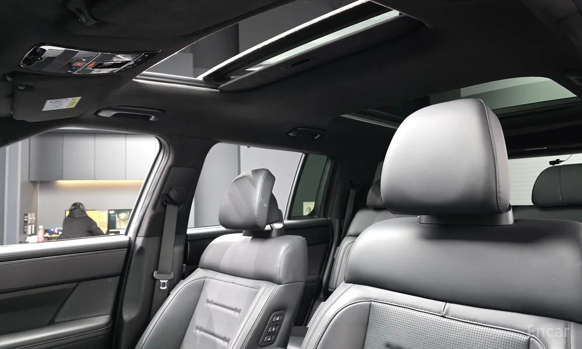 Фото 17 - Hyundai Santa Fe