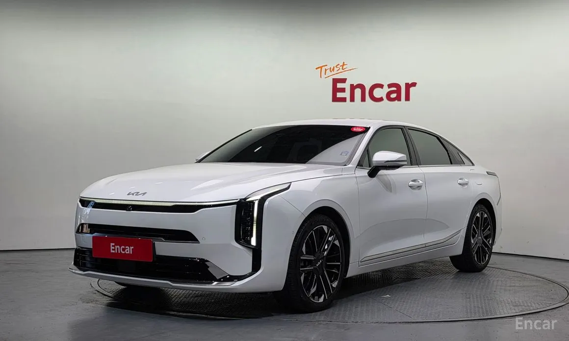 Фото 1 - Kia K8