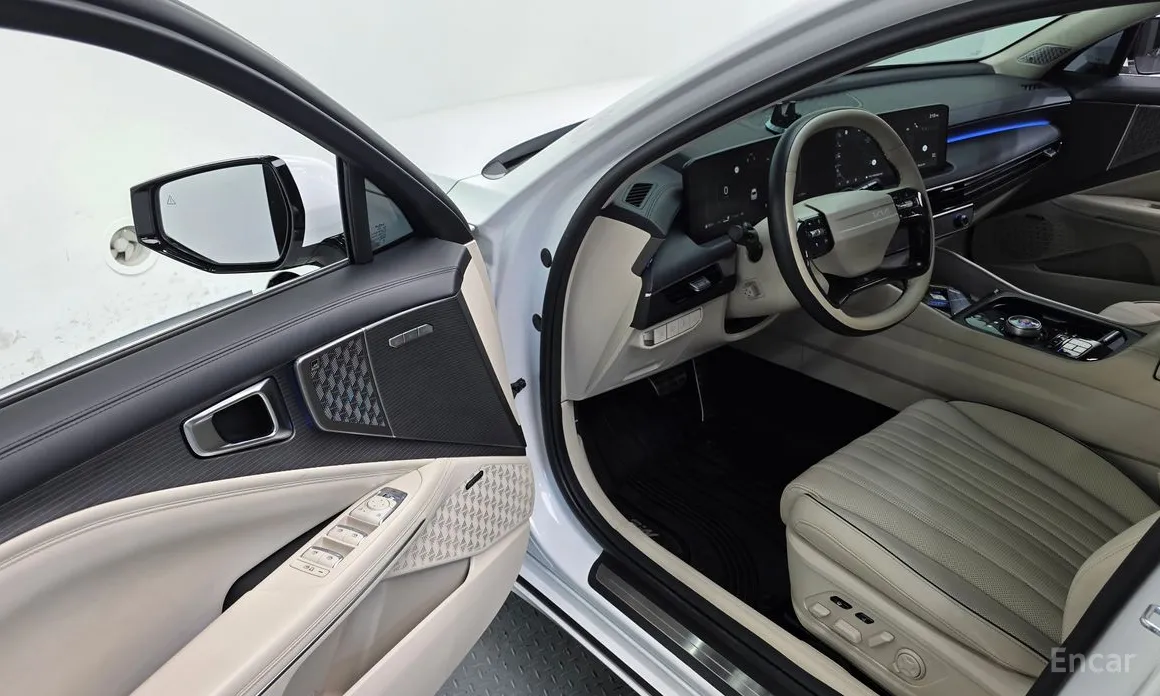 Фото 12 - Kia K8