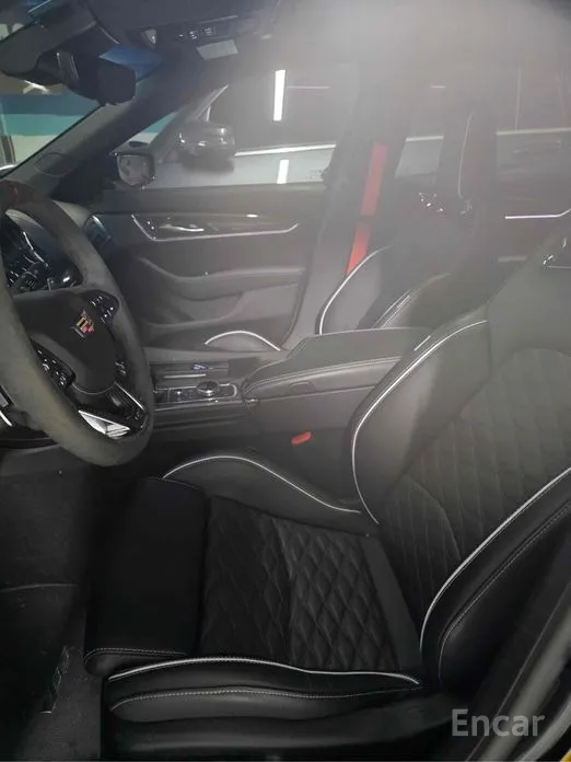 Фото 4 - Cadillac CT5-V