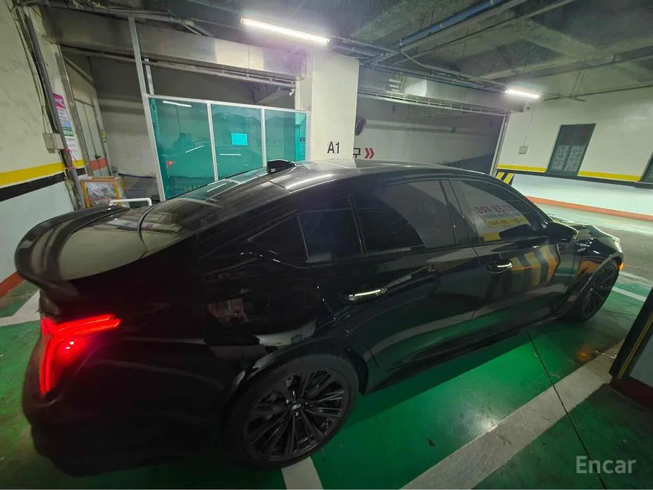 Фото 8 - Cadillac CT5-V