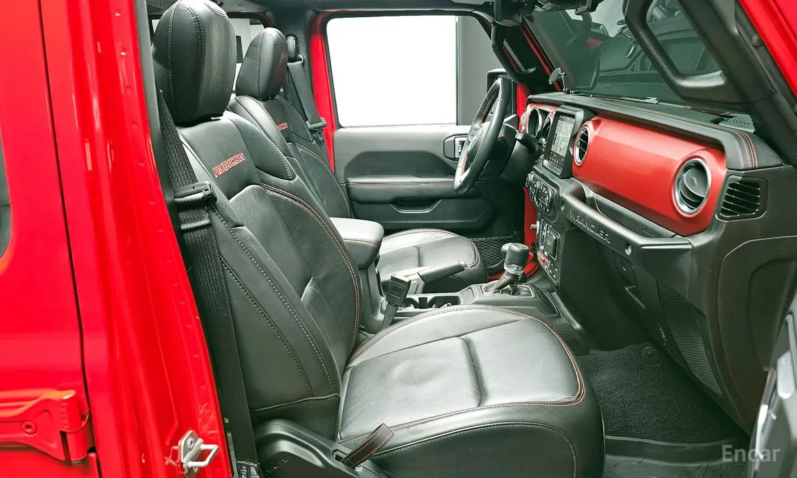 Фото 10 - Jeep Wrangler