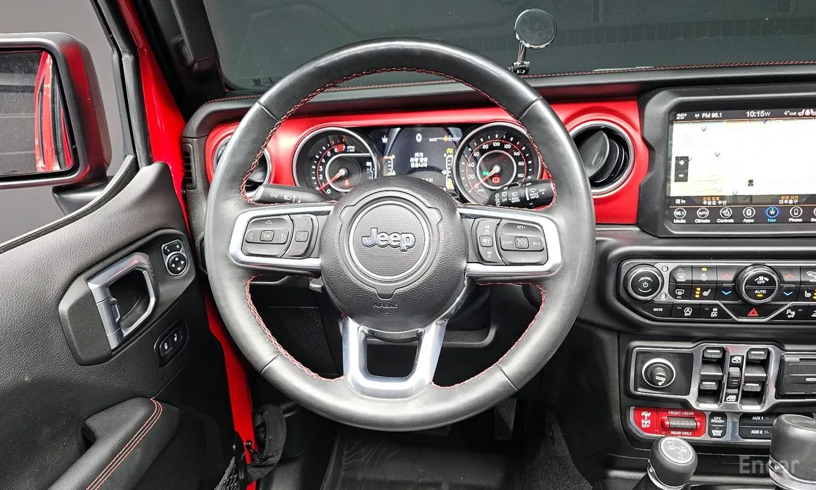 Фото 13 - Jeep Wrangler