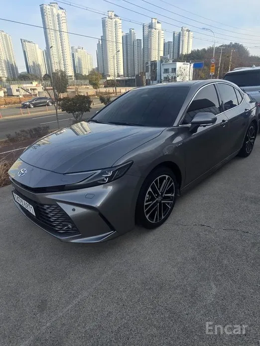 Фото 1 - Toyota Camry