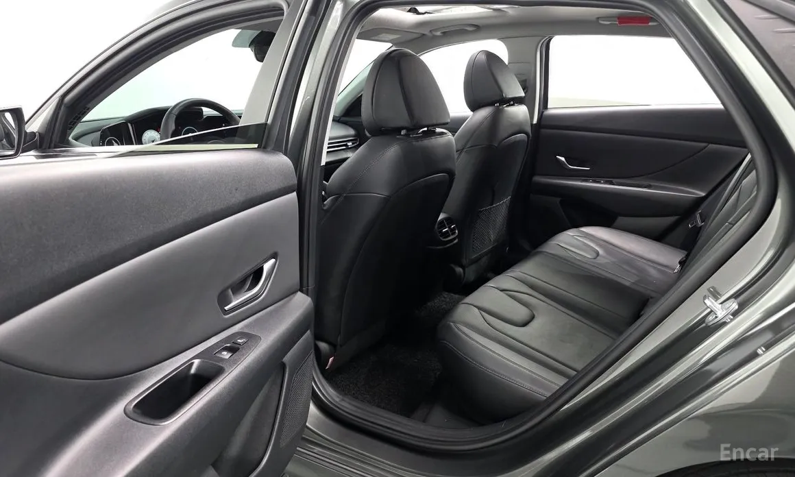 Фото 12 - Hyundai Avante