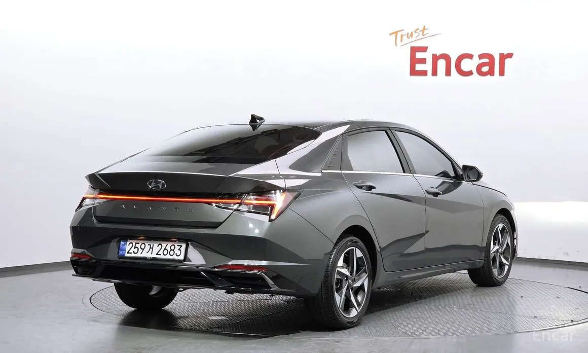 Фото 2 - Hyundai Avante