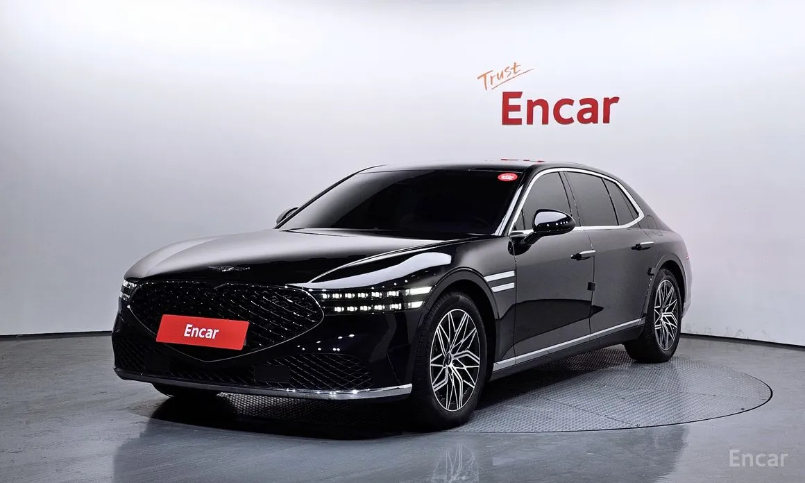 Фото 1 - Genesis G90