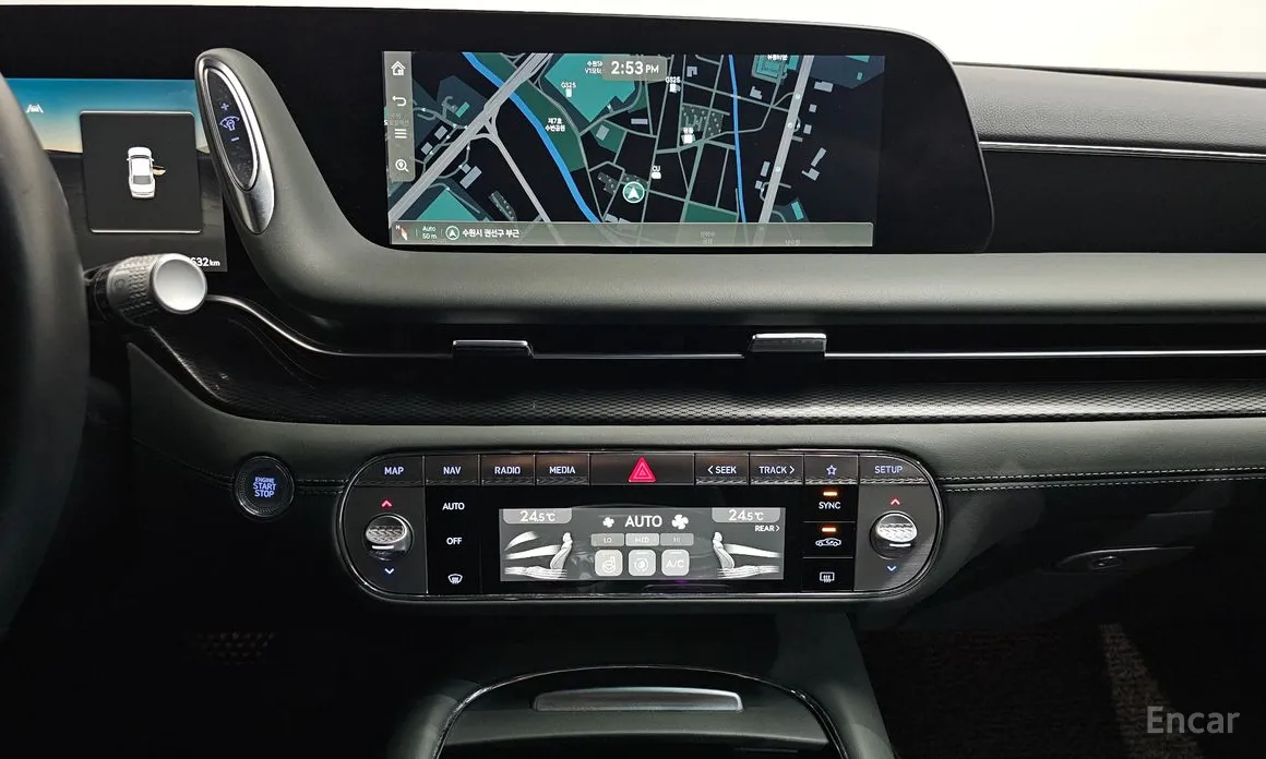 Фото 14 - Genesis G90