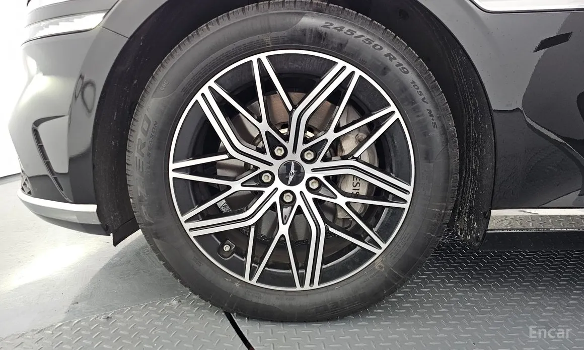 Фото 5 - Genesis G90