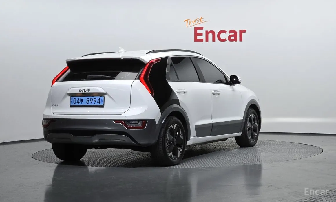 Фото 2 - Kia Niro