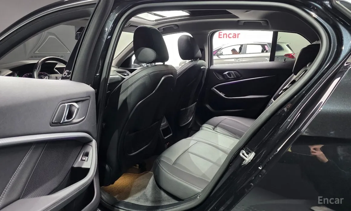 Фото 12 - BMW 1 Series