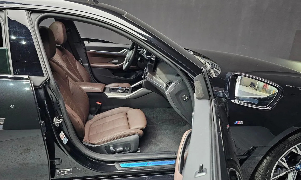 Фото 10 - BMW i4