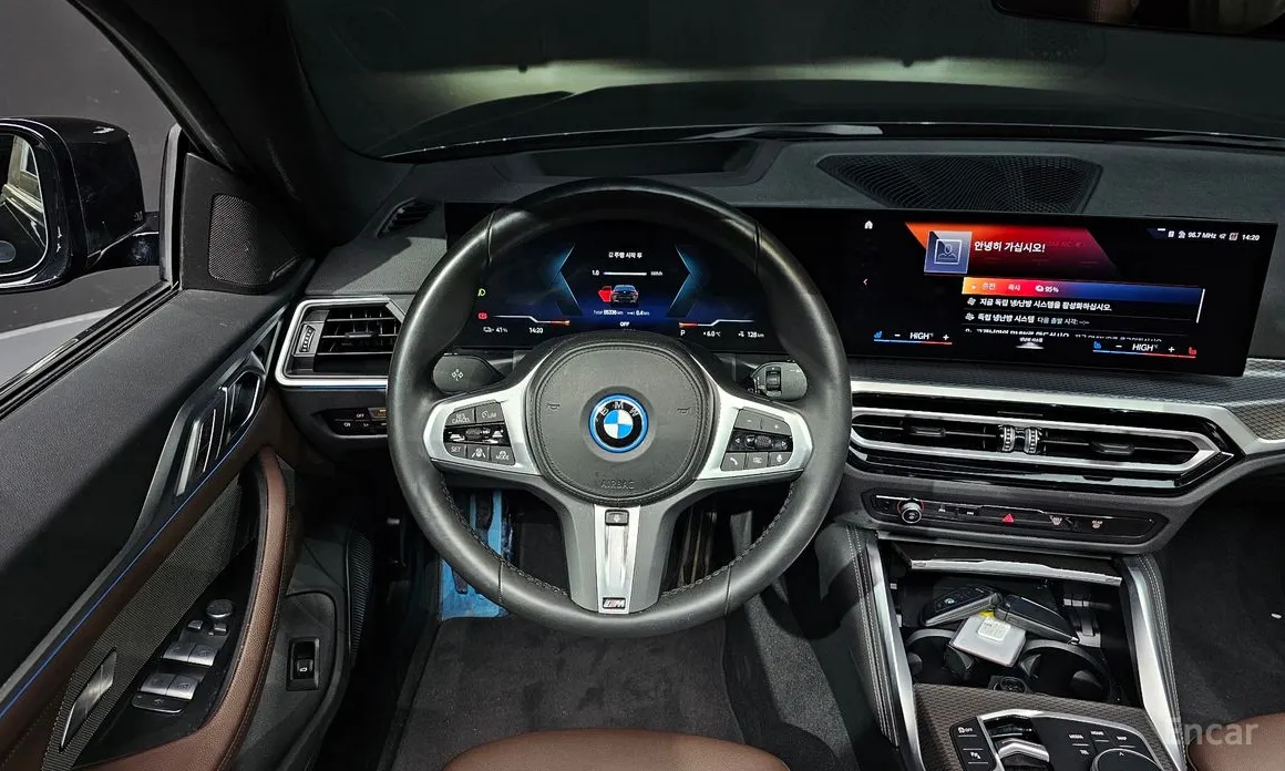 Фото 13 - BMW i4