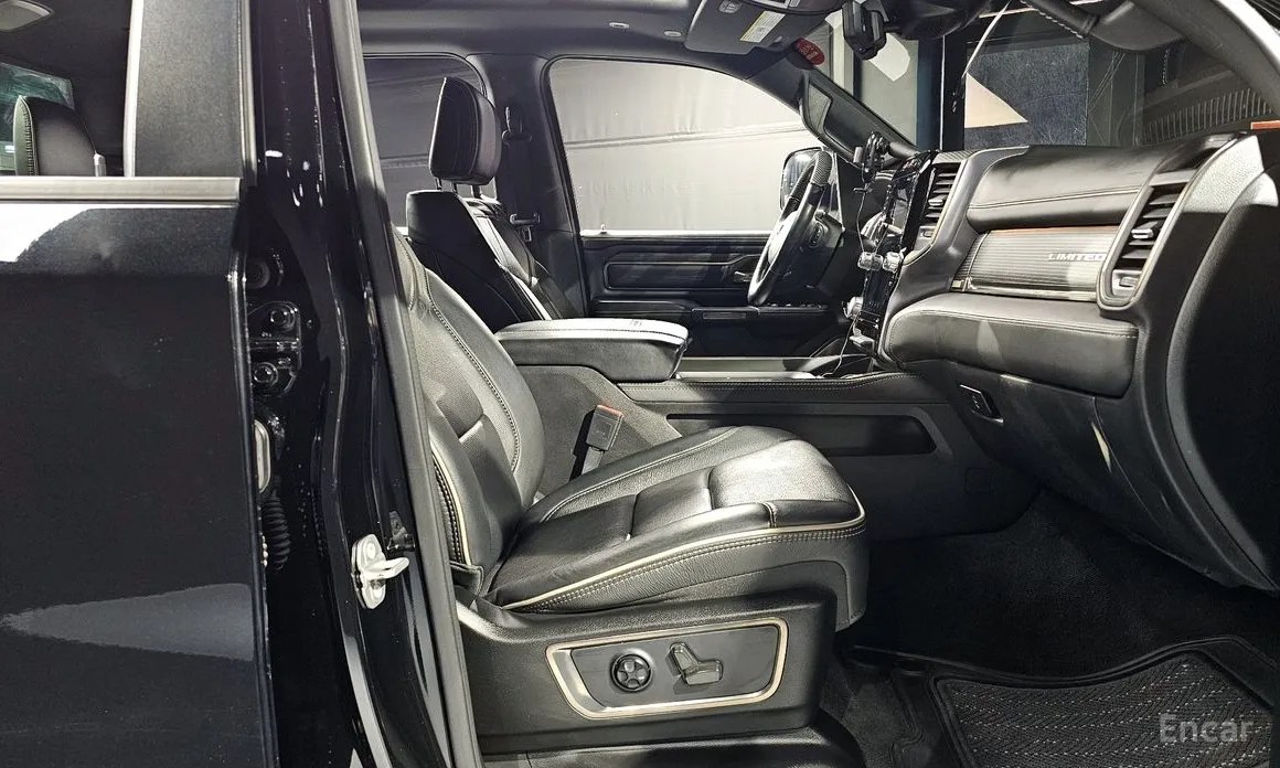 Фото 11 - Dodge Ram Pickup