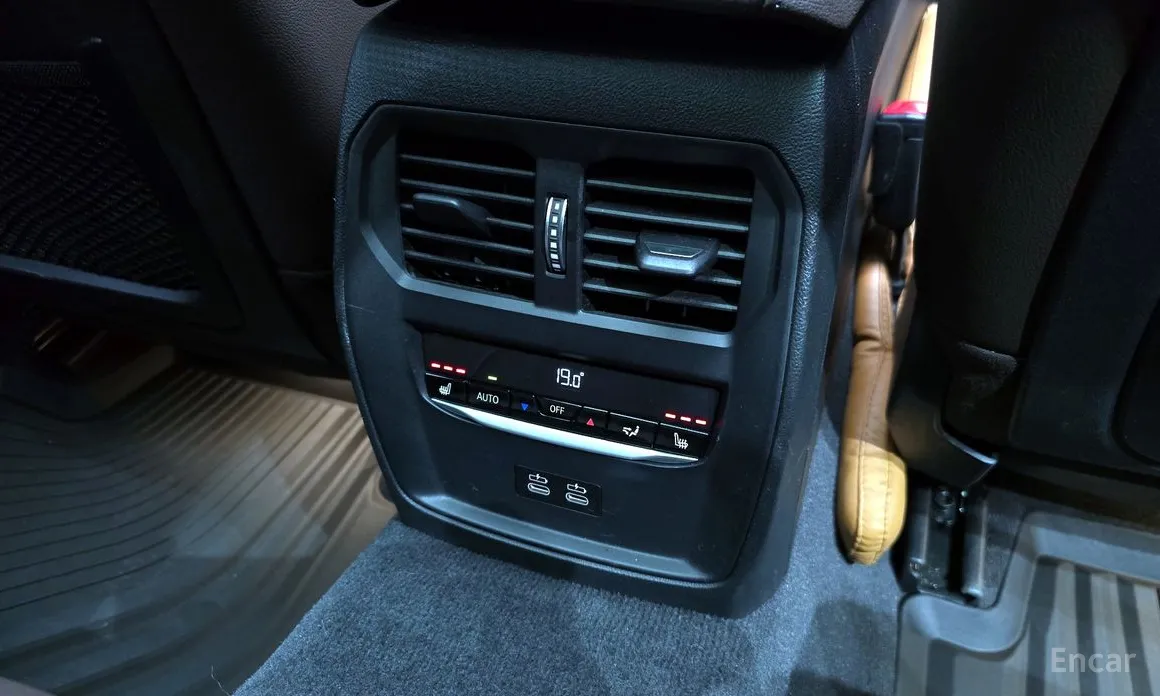 Фото 19 - BMW 3 Series