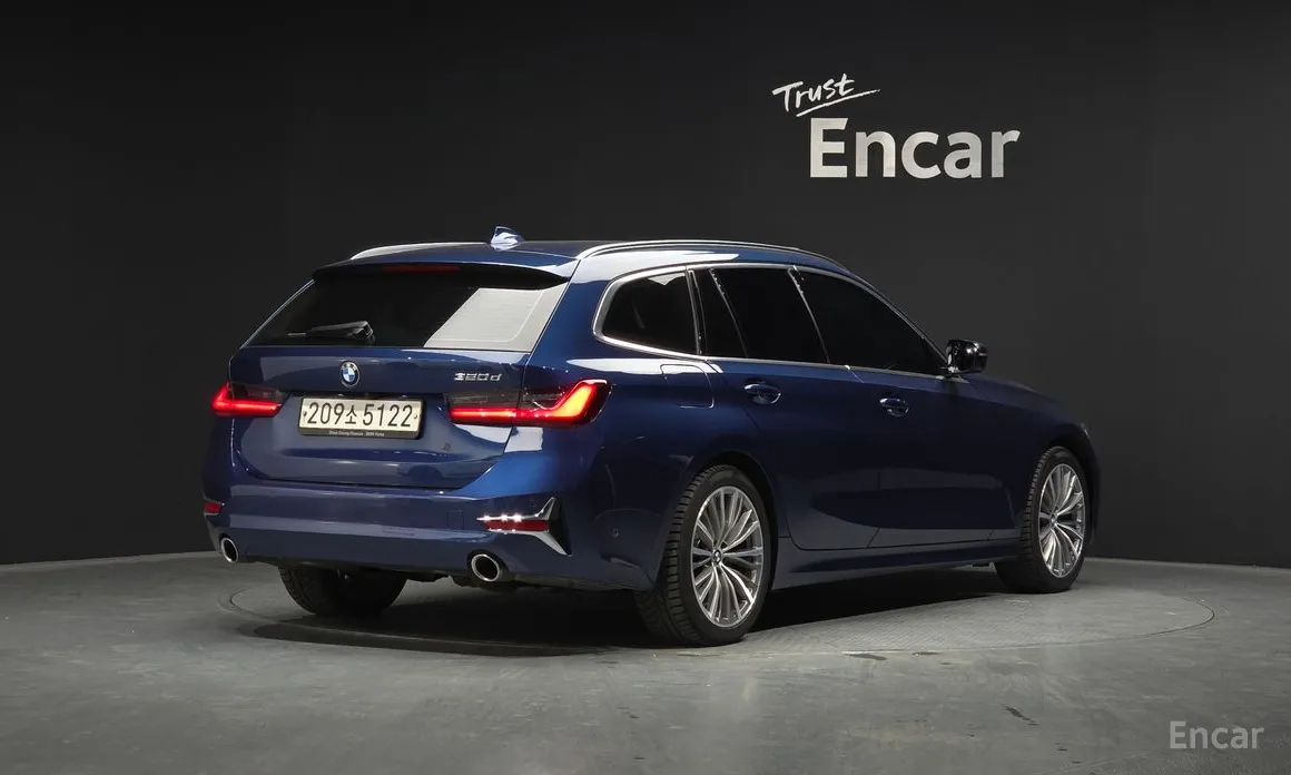 Фото 2 - BMW 3 Series