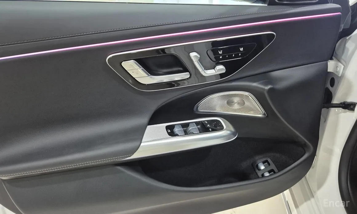 Фото 11 - Mercedes-Benz E-Class