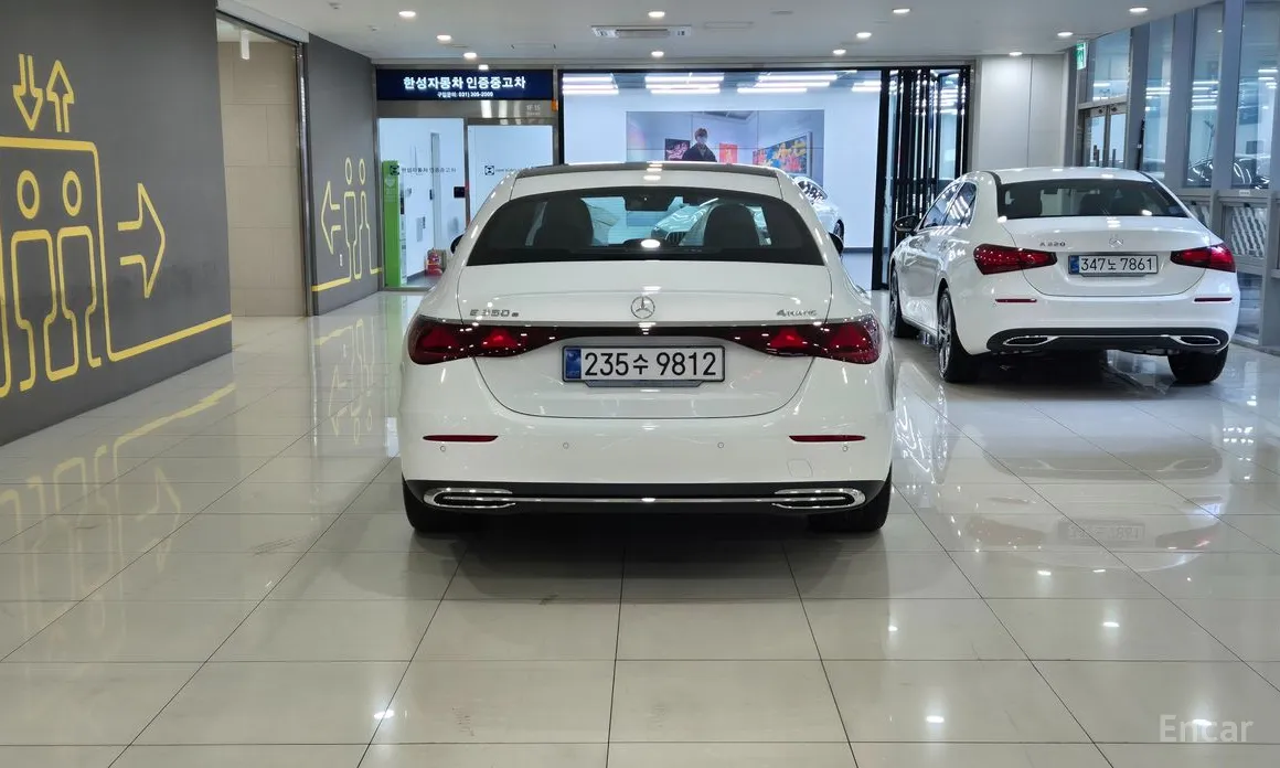 Фото 4 - Mercedes-Benz E-Class