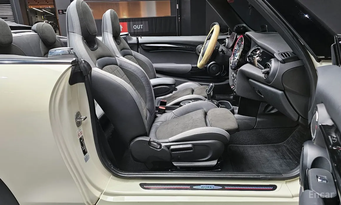 Фото 10 - Mini Cooper Convertible