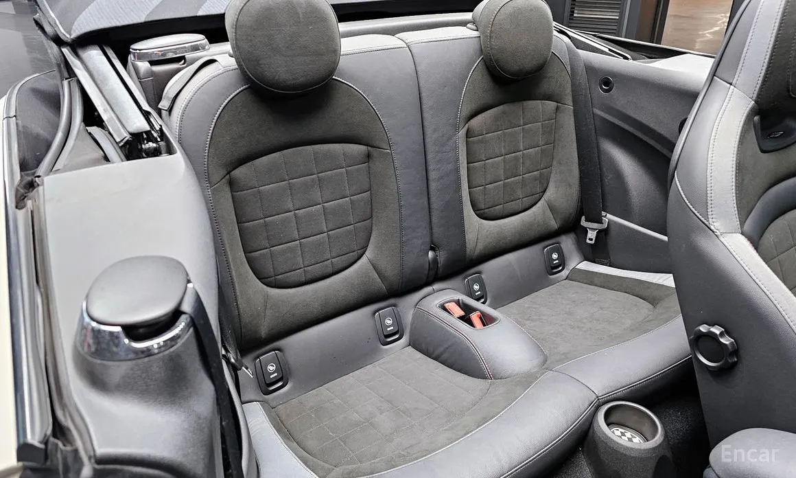 Фото 12 - Mini Cooper Convertible