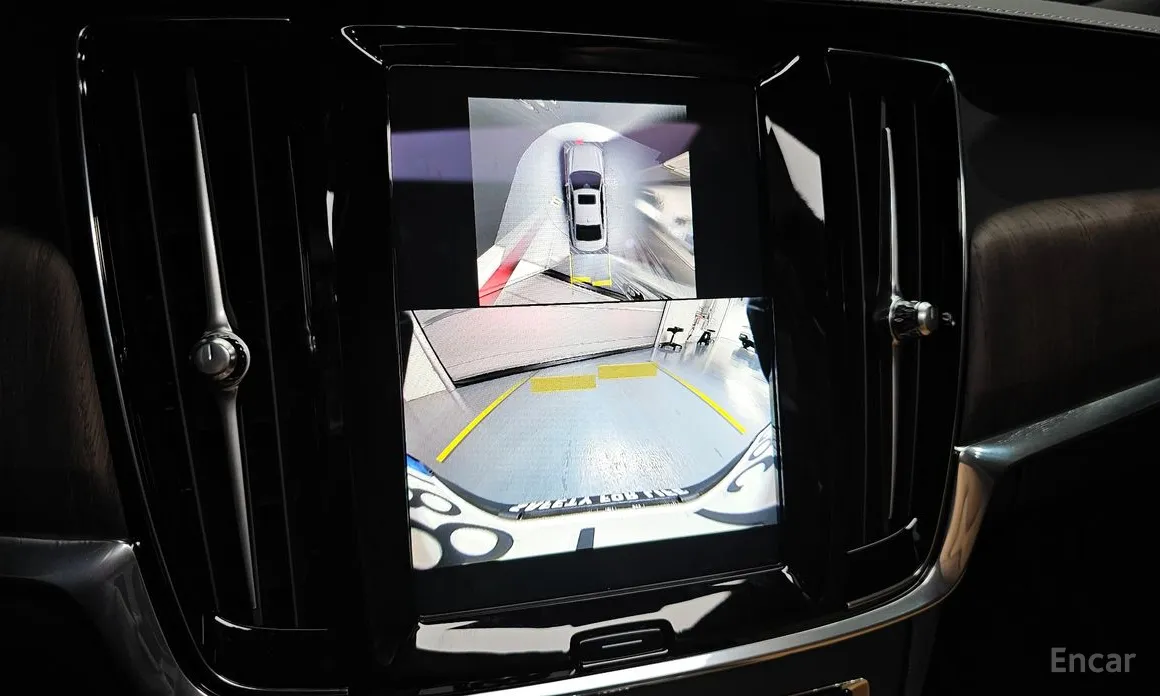 Фото 15 - Volvo S90