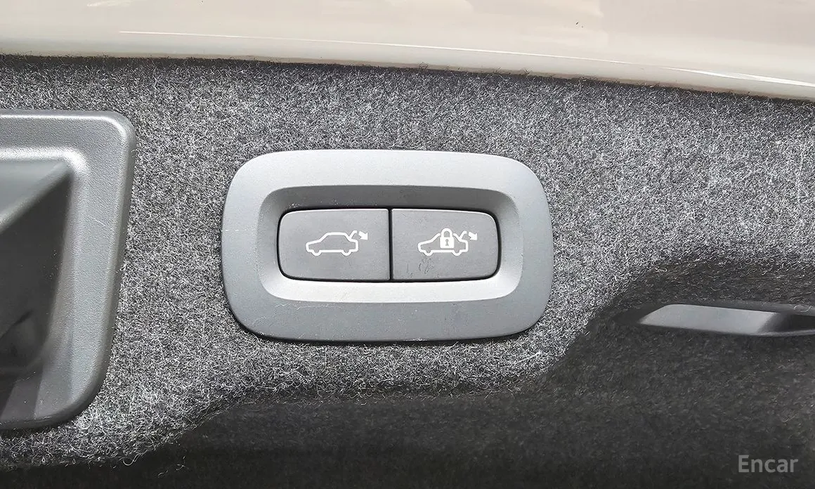 Фото 18 - Volvo S90