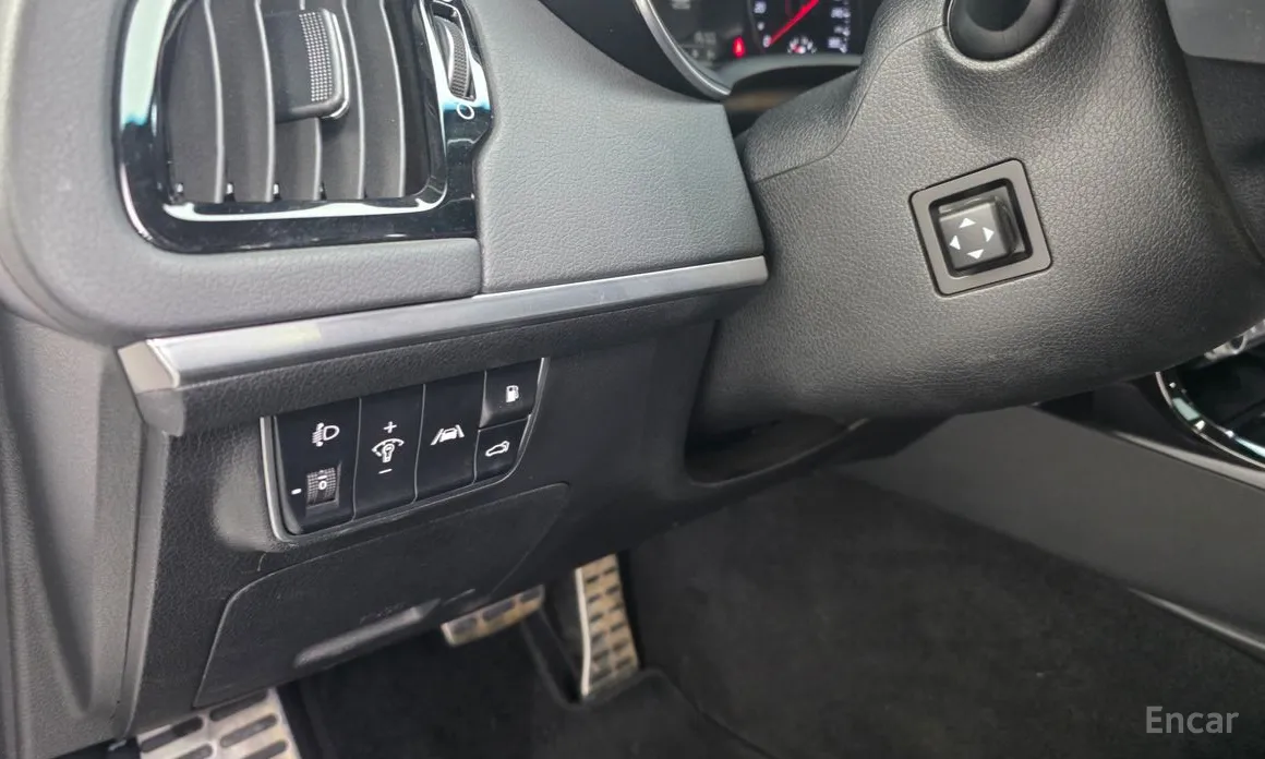 Фото 17 - Kia Stinger