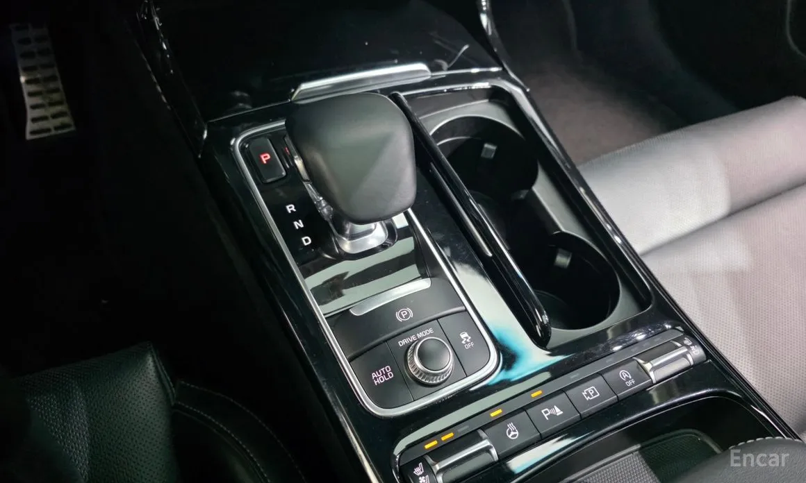 Фото 9 - Kia Stinger