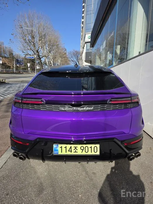 Фото 5 - Lamborghini Urus