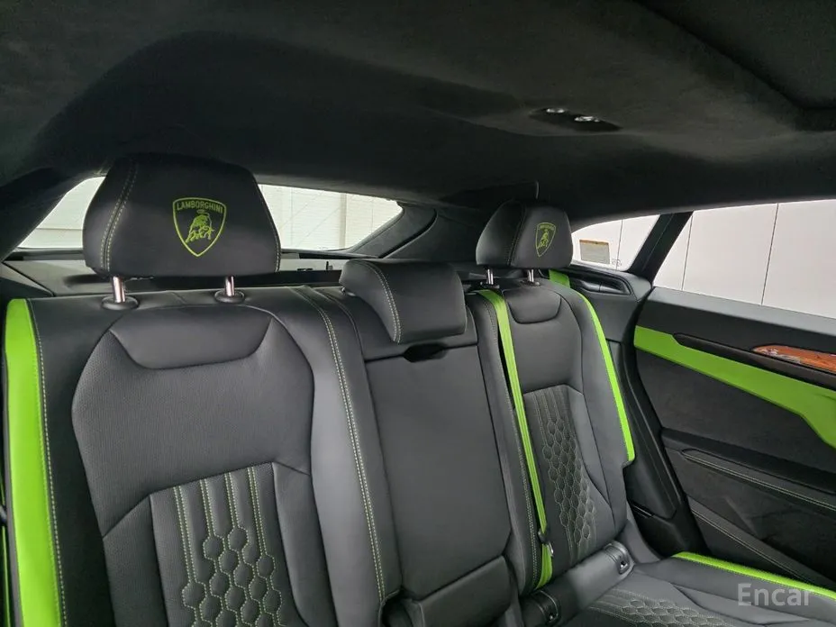 Фото 7 - Lamborghini Urus