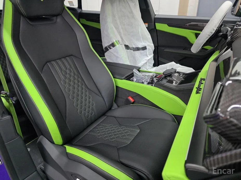 Фото 9 - Lamborghini Urus